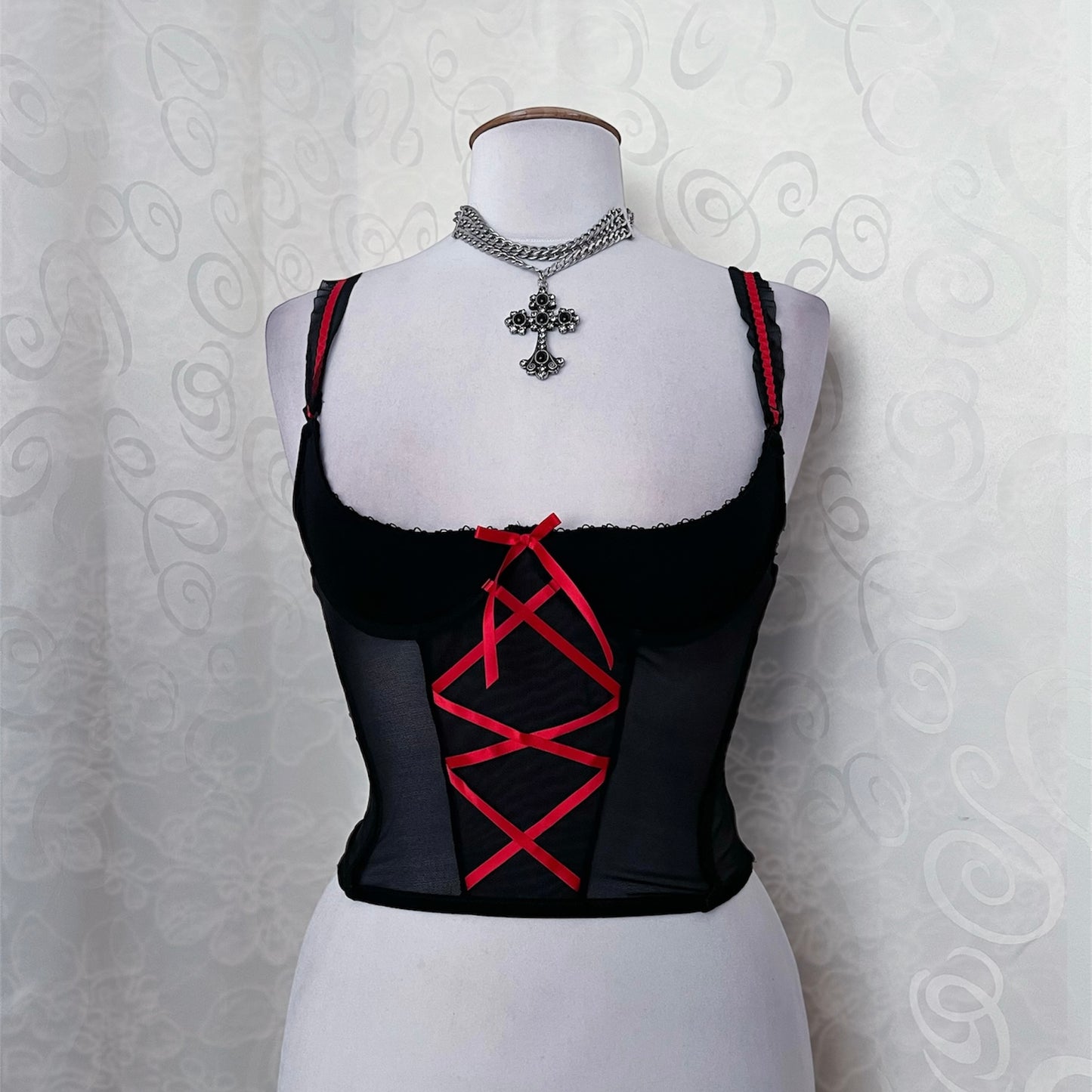 Alt underbust corset top with red lace-up detail 🫀
