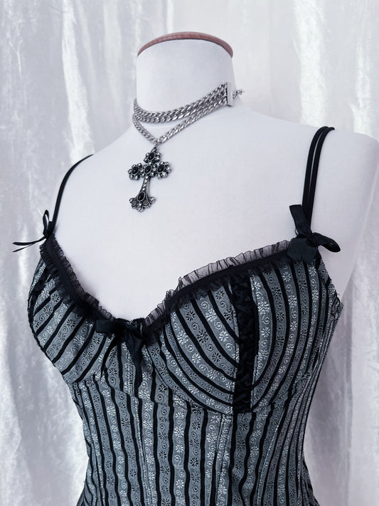 Dark coquette grey striped corset with embossed spiral & lace details 🕸️🎀