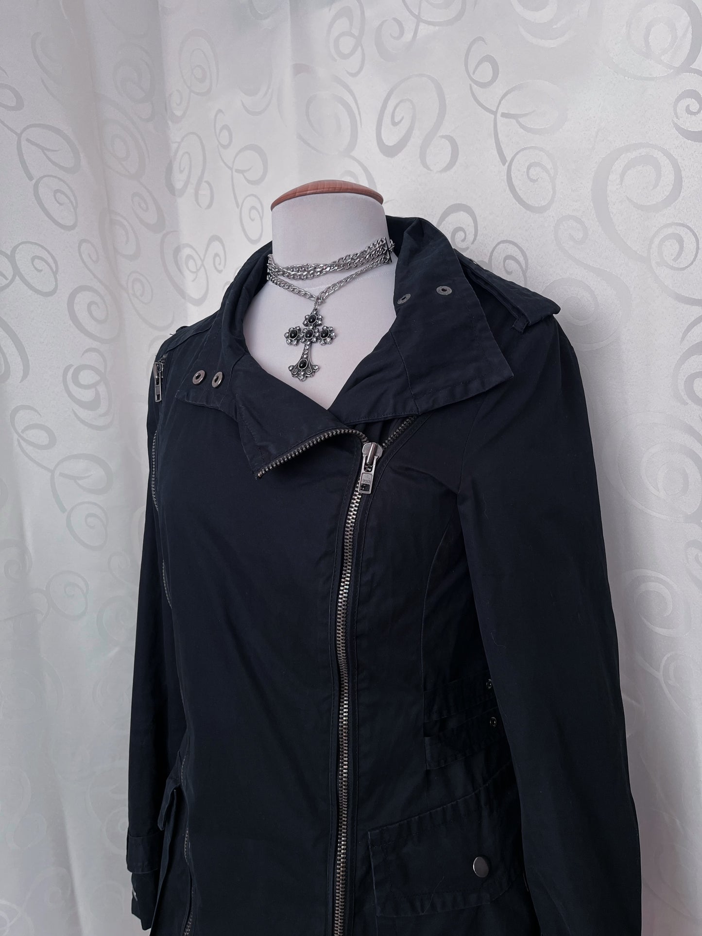 Alt/Gothic zip-up denim jacket 🦇