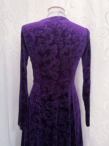Whimsygoth purple embossed velvet dress 💜🌀