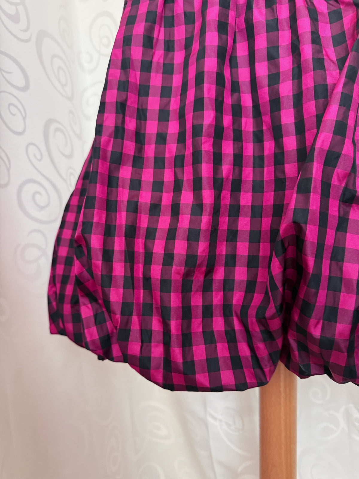 Iconic emo/scene checked balloon skirt 🎀🎸