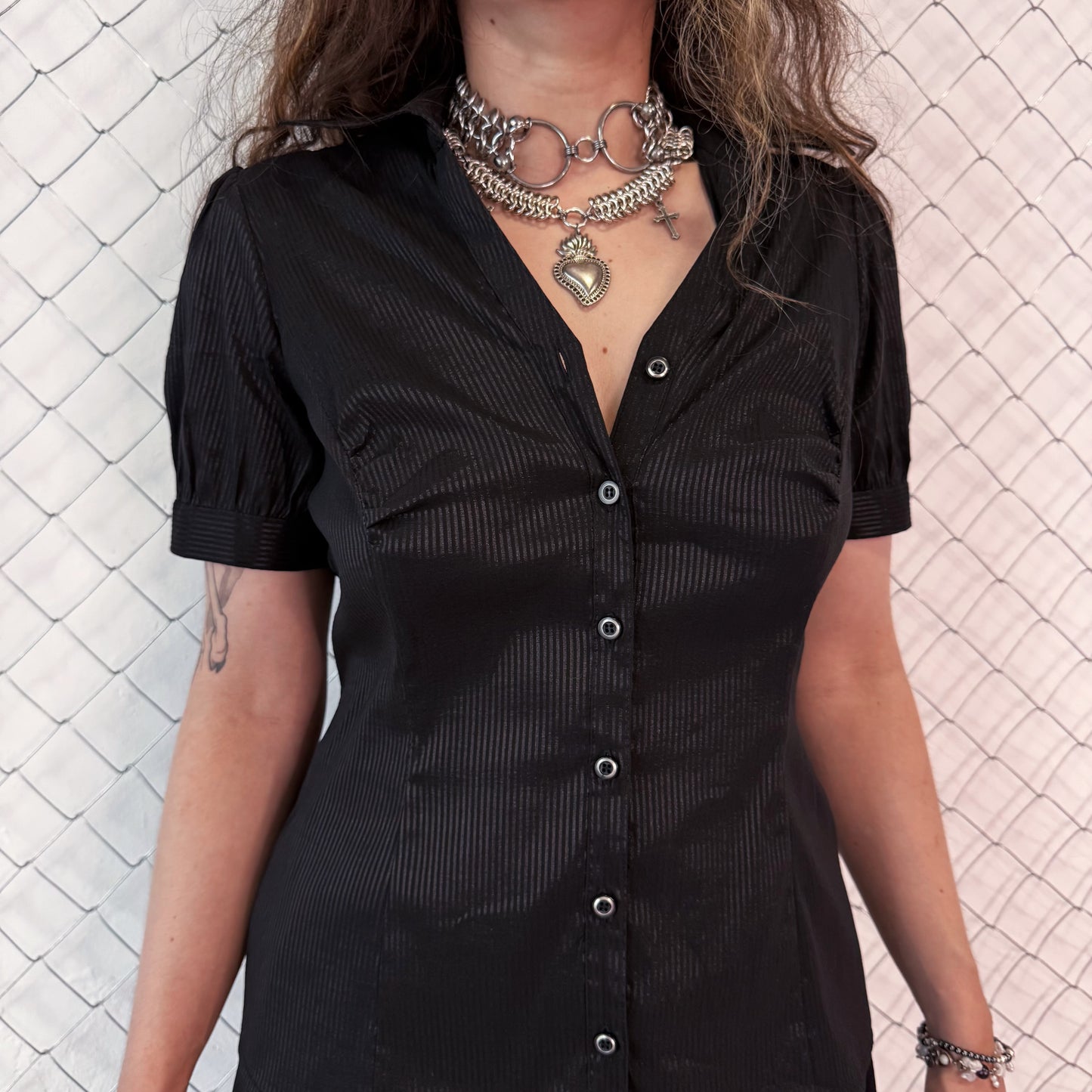 00’s Office Goth black striped shirt 🦇
