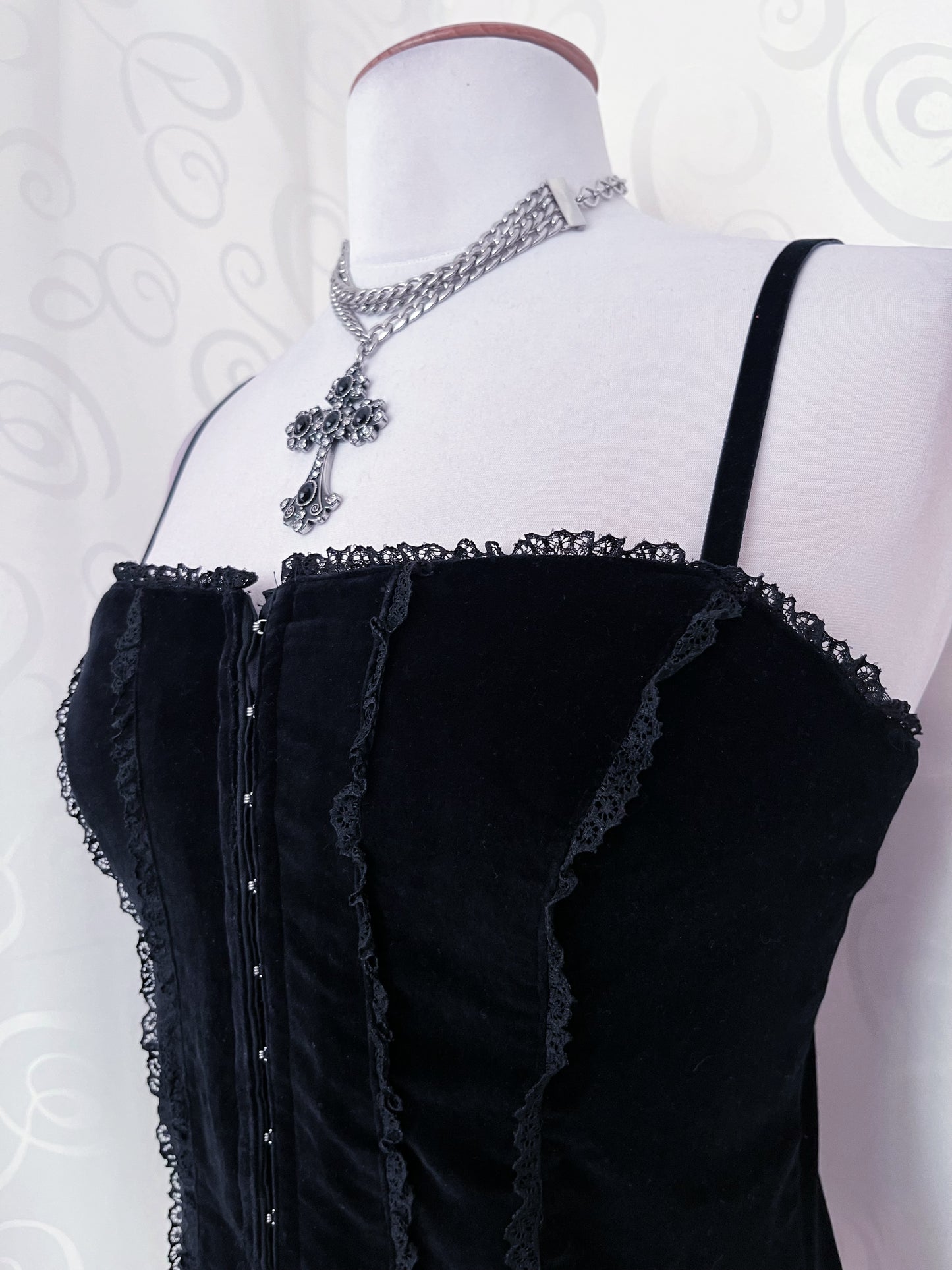 00’s Gothic velvet corset 🕸️🕷️
