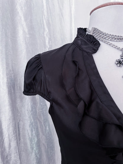 Gothic coquette black ruffle shirt 🎀