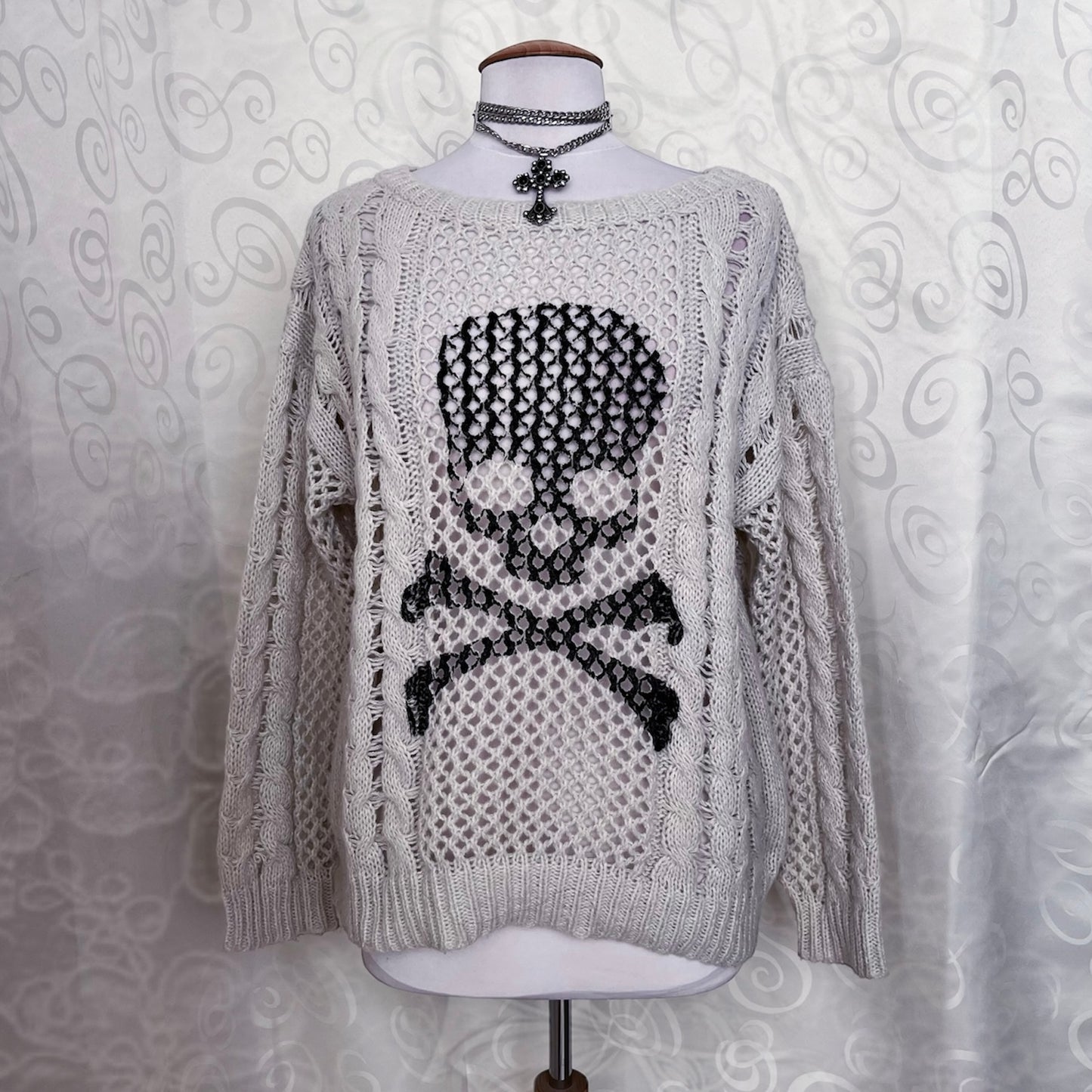 Modern Alt skull knit 💀