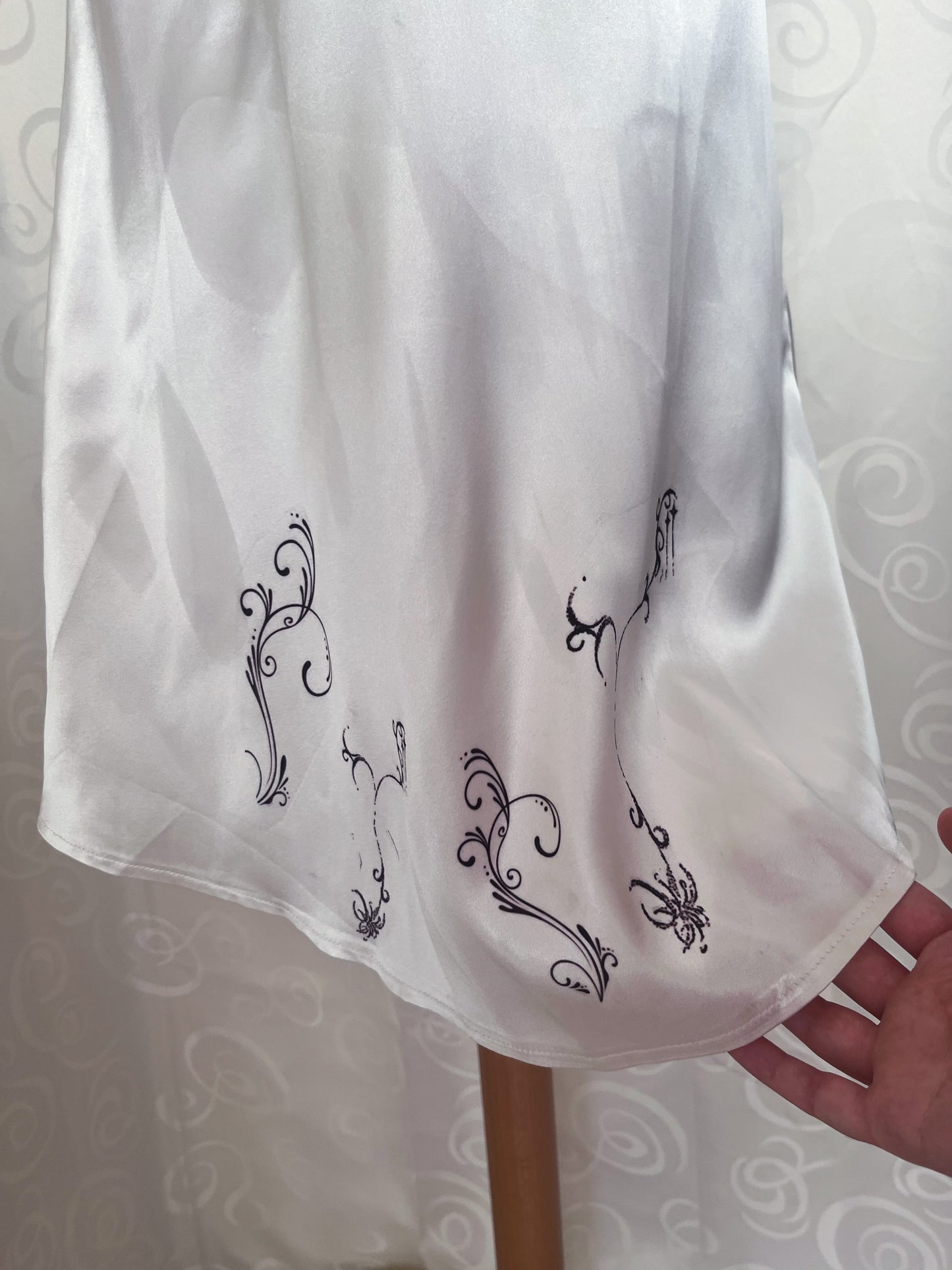 Romeo & Juliet REWORKED 00’s satin nightgown 🗡️❤️