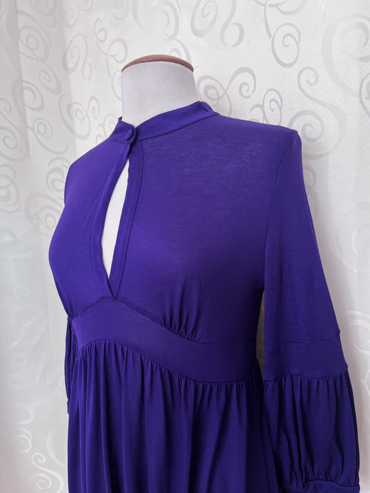 Intimissimi purple lolita top with cut-out bust detail 💜🦇