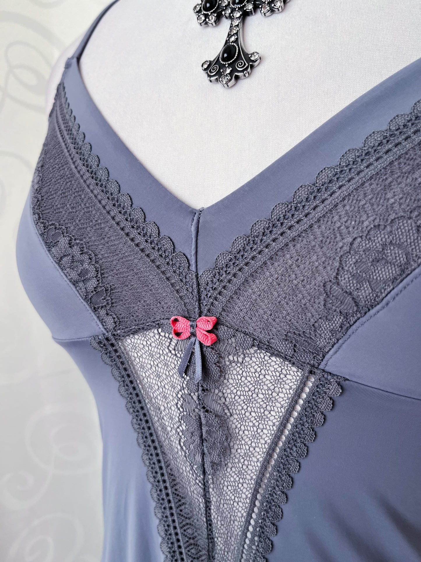 00’s dark coquette nightgown 🦷🎀