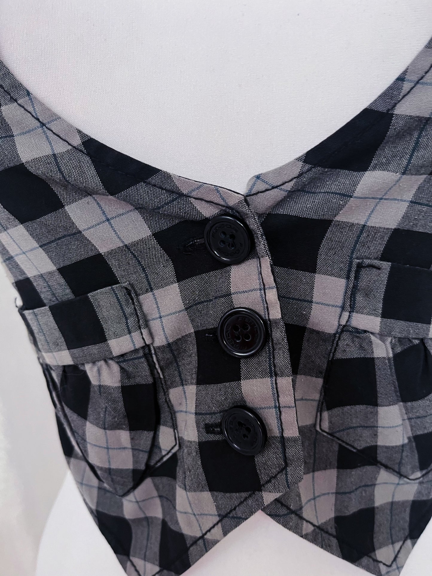 00’s Fishbone dark academia crop plaid vest 📓🌀