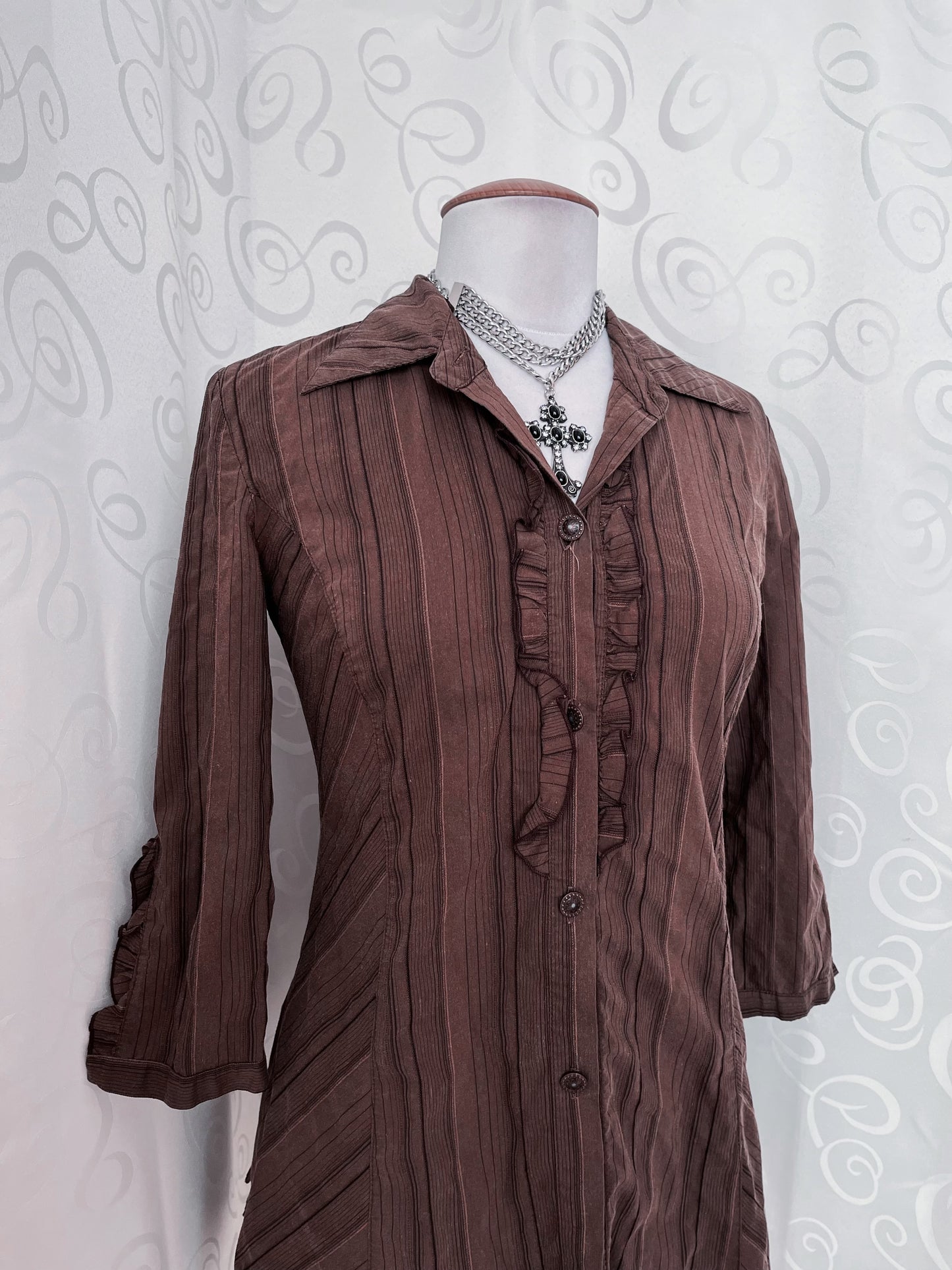 00’s Jirai Kei striped brown shirt with ruffles on the front & back 🐌