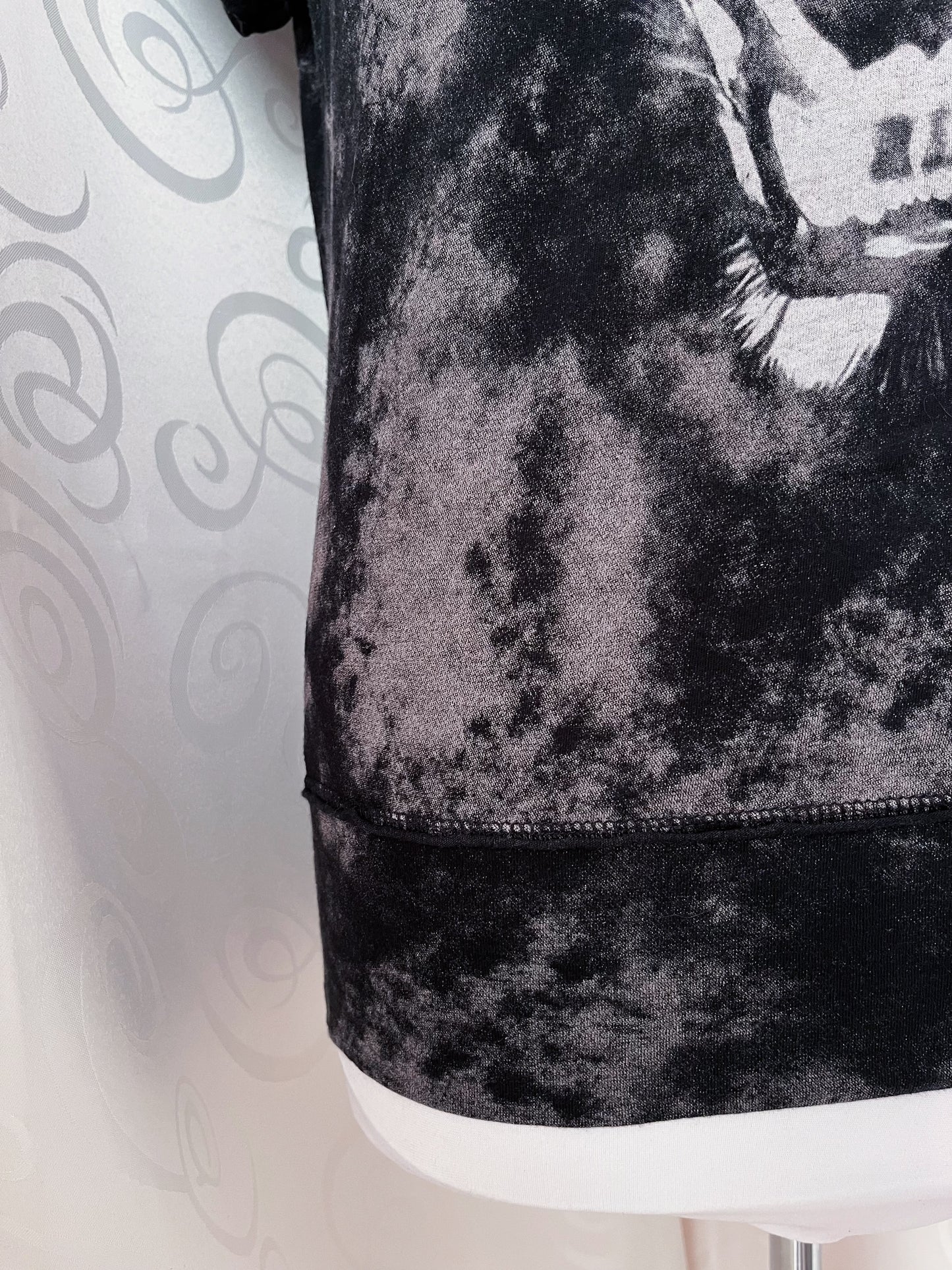 00’s Xdye Tie Dye panther tee 🐈‍⬛