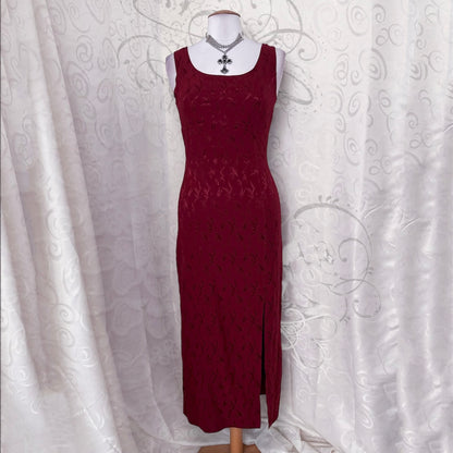 00’s stunning vampire burgundy brocade dress 🩸🦇