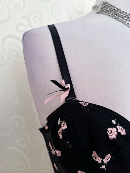 Coquette sheer embroidered corset 🌸