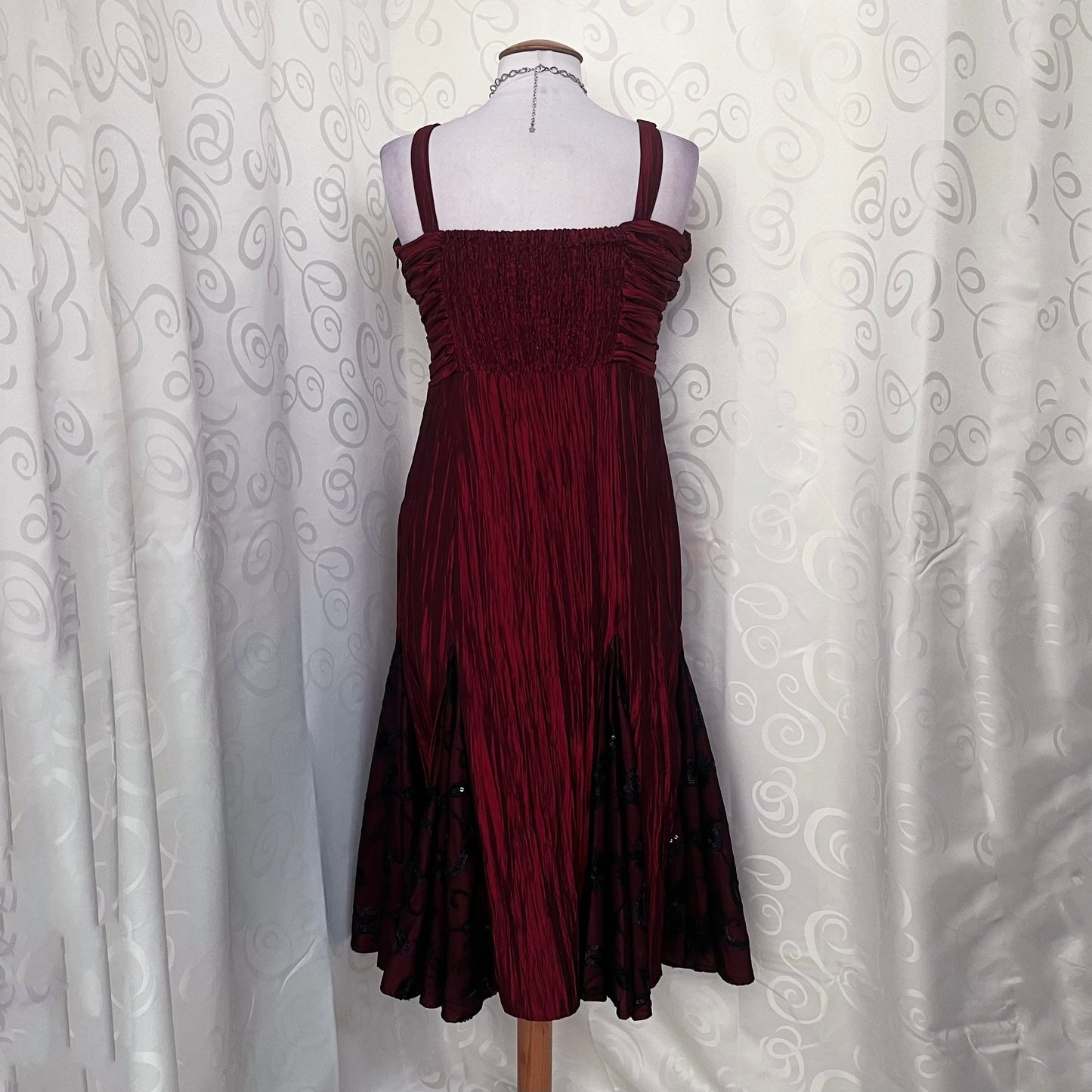 Whimsygoth vampire prom style maxi red dress with fairy embroidered & sequin details 🌀🩸