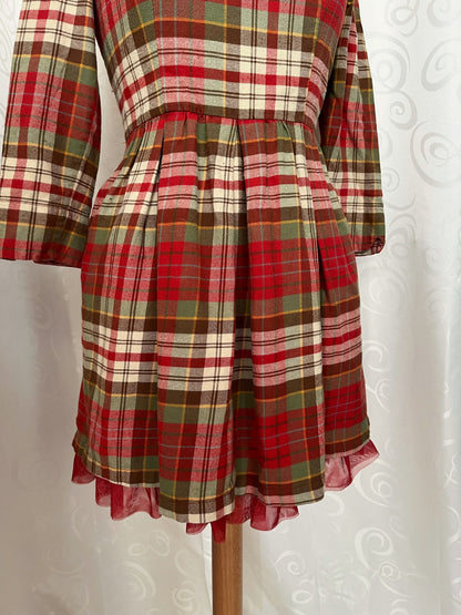 Alternative chinese tartan dress with tulle layer and pockets on the sides 🌀❤️