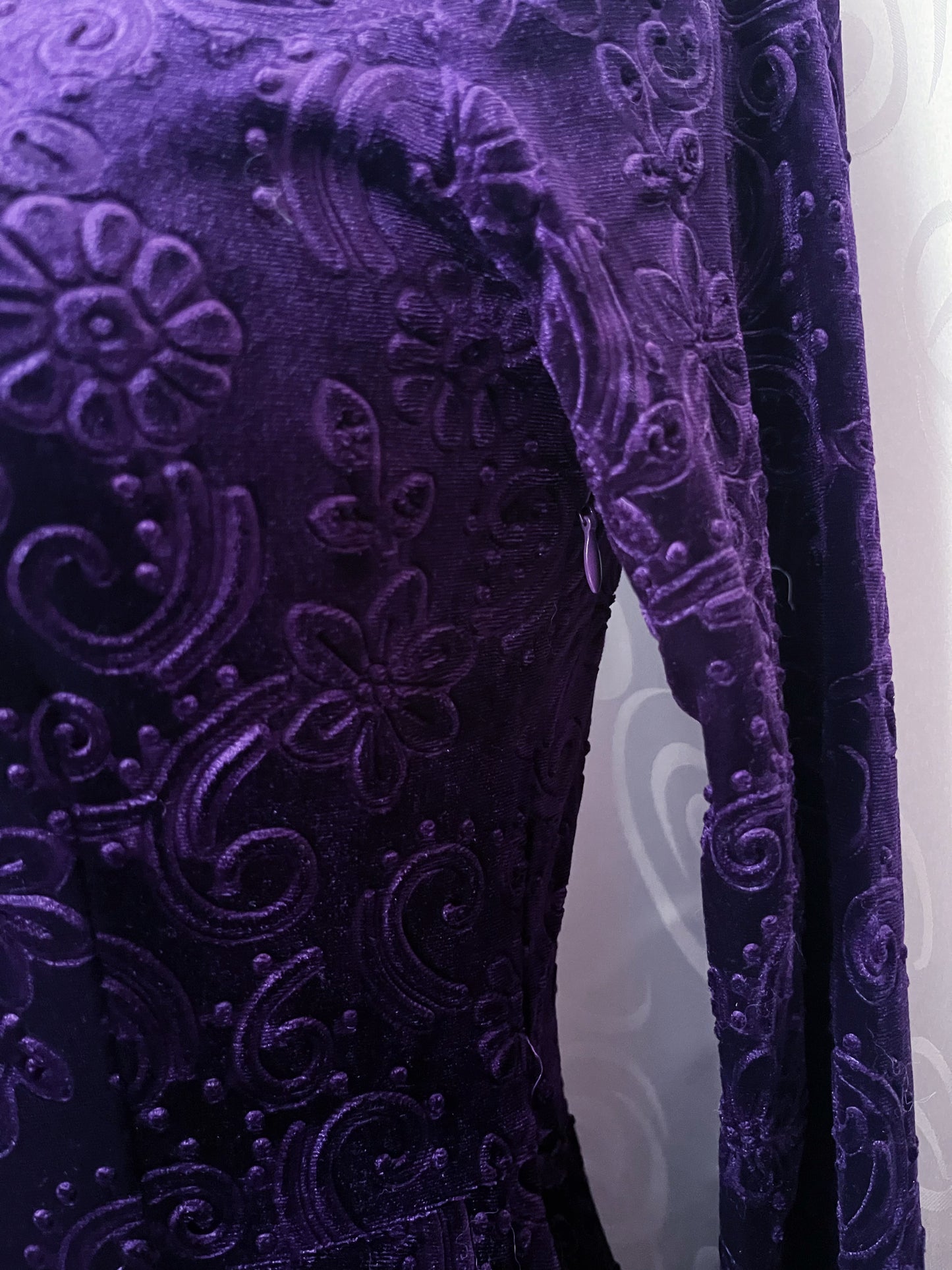 Whimsygoth purple embossed velvet dress 💜🌀