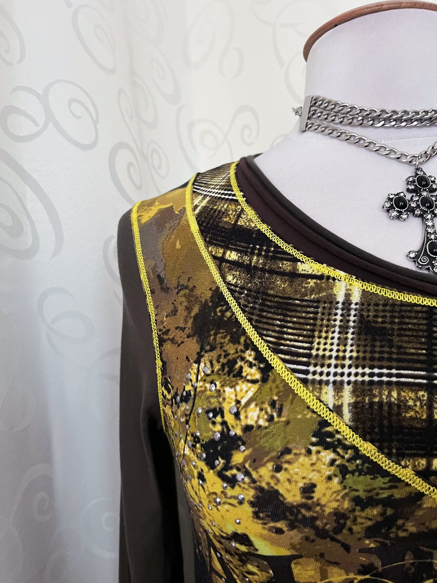 Iconic 00’s tunic top🫒🌃