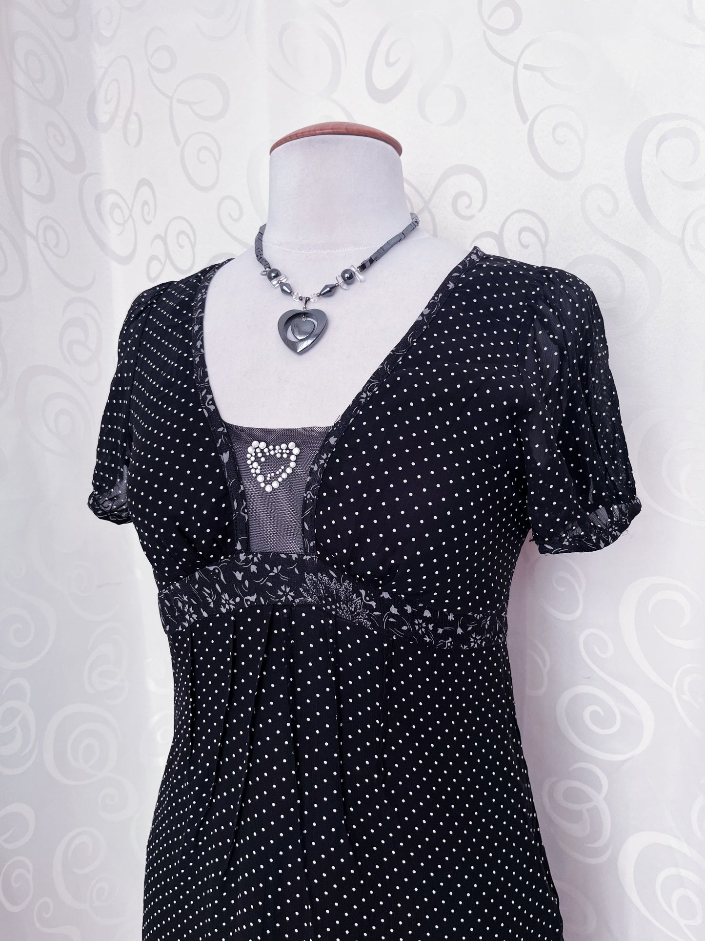 Dark coquette polka dot silk & viscose dress with heart bead detail 🎹🎶