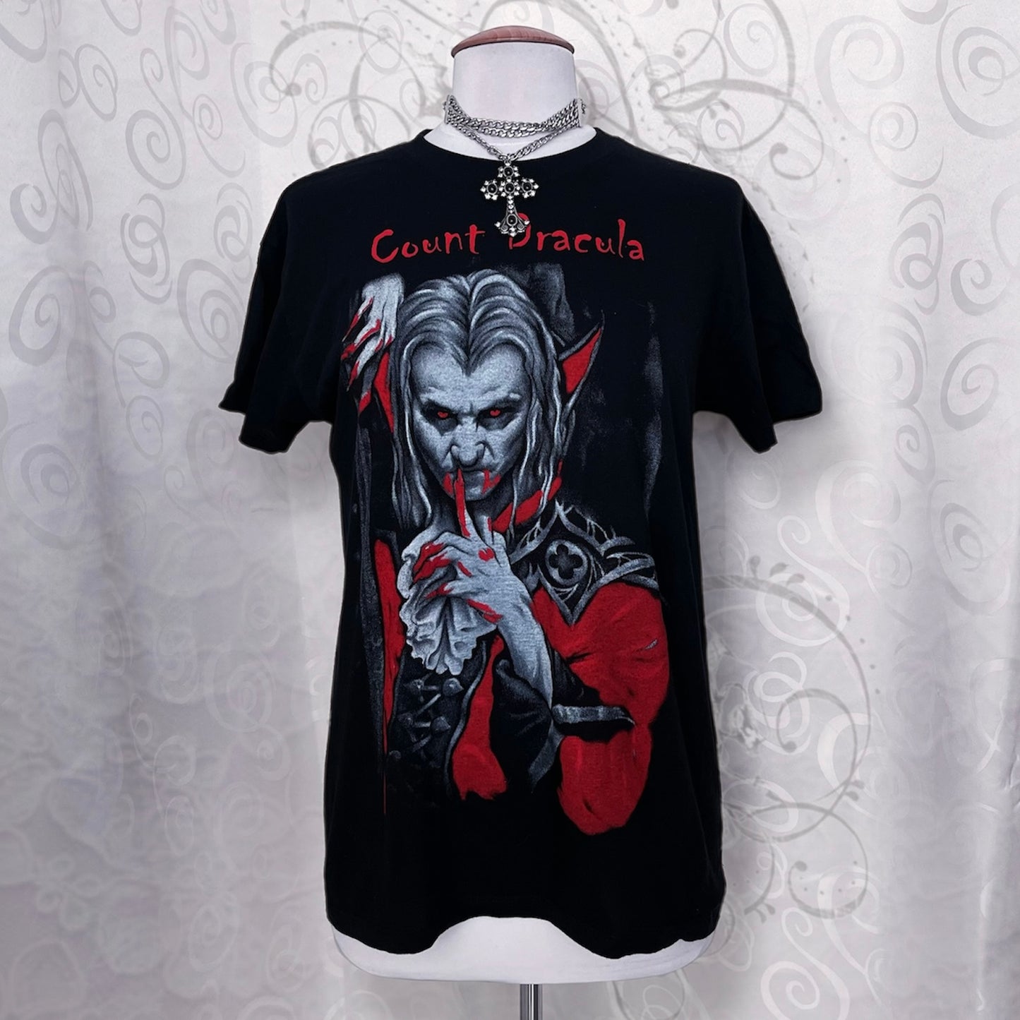 Gothic Count Dracula Men’s T-Shirt 🩸🦇