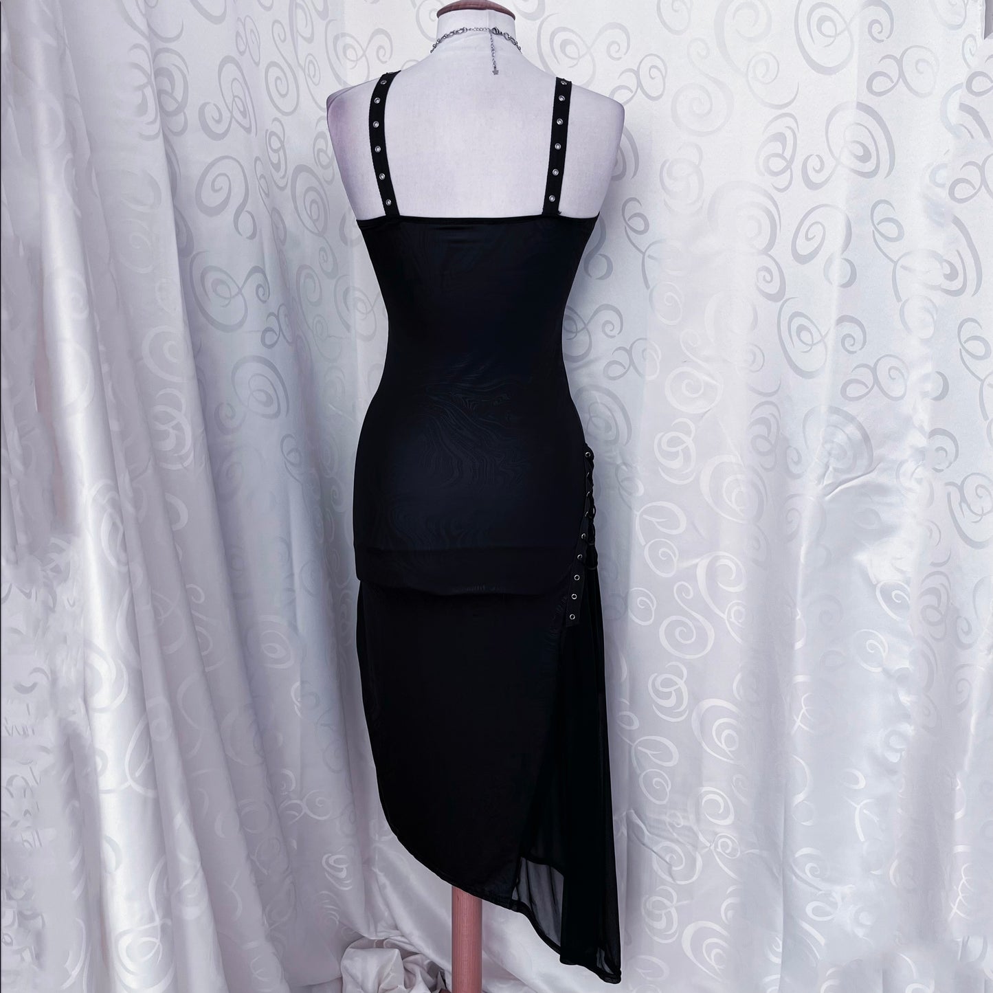 Gothic, hot maxi lace-up dress 🕷️