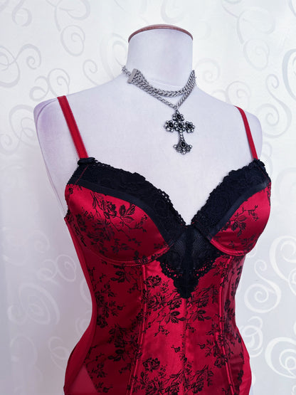 Gothic vampire corset with embossed & lace details 🦇❤️