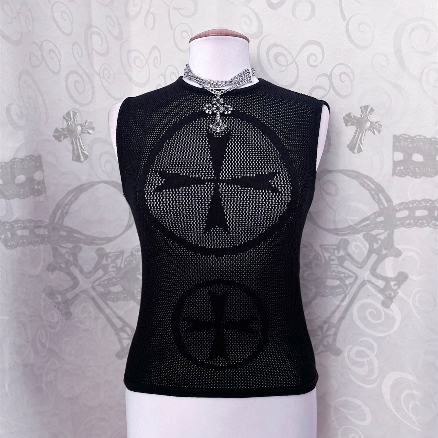 Deadstock gothic knit top with crosses ✝️🦇