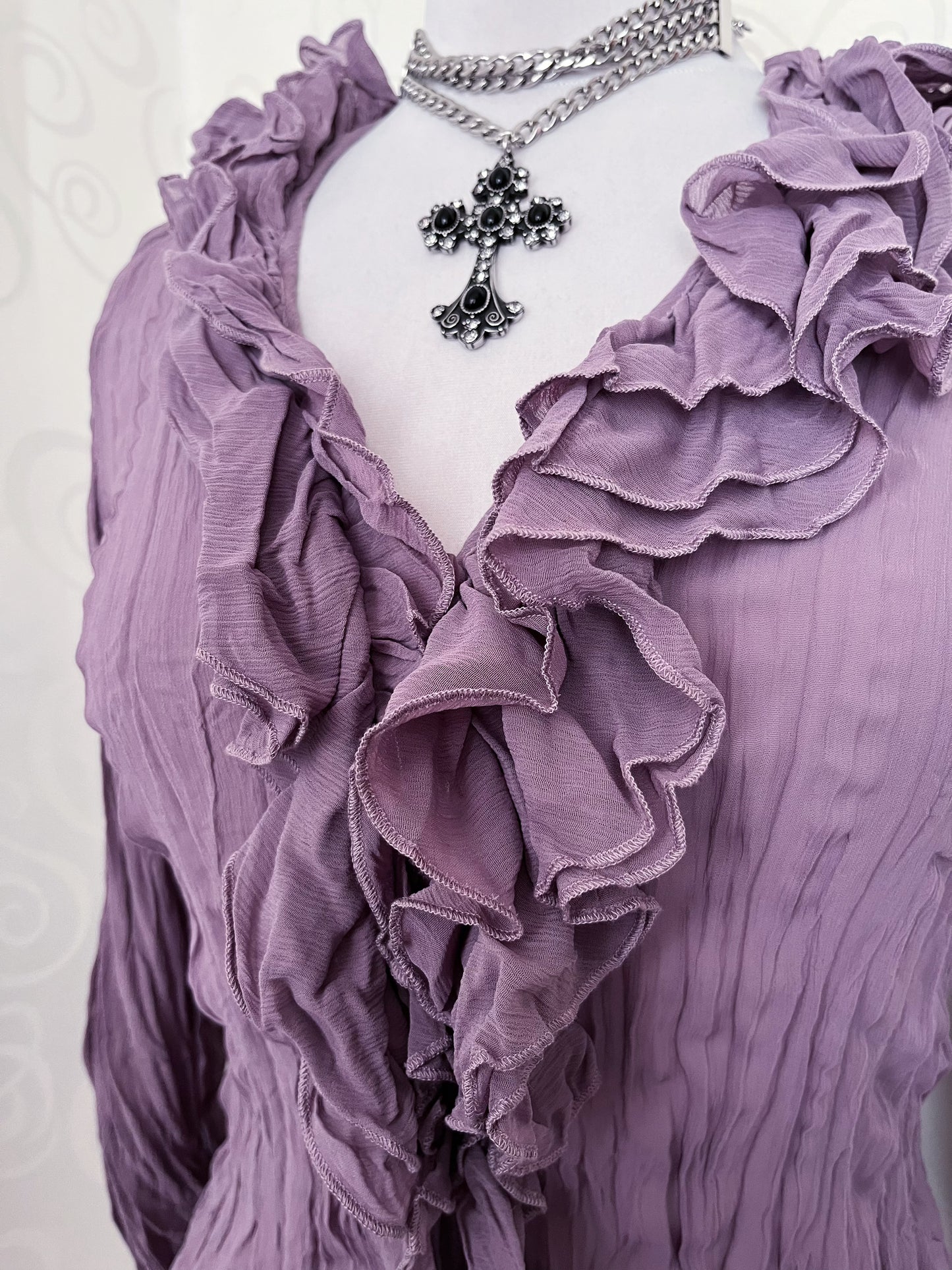 00’s fairycore lilac ruffle shirt 💜🧚🏻