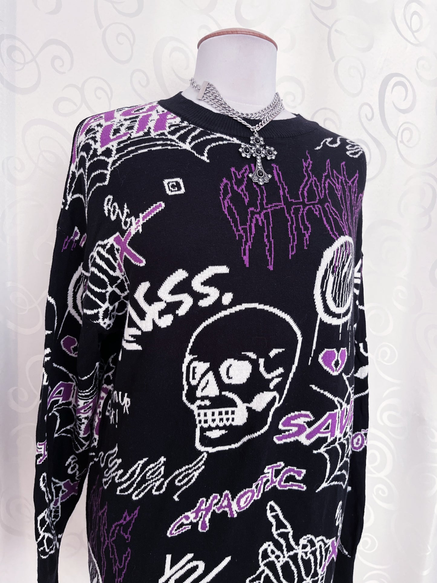 FSBN Skater knit with skull & other details 💀
