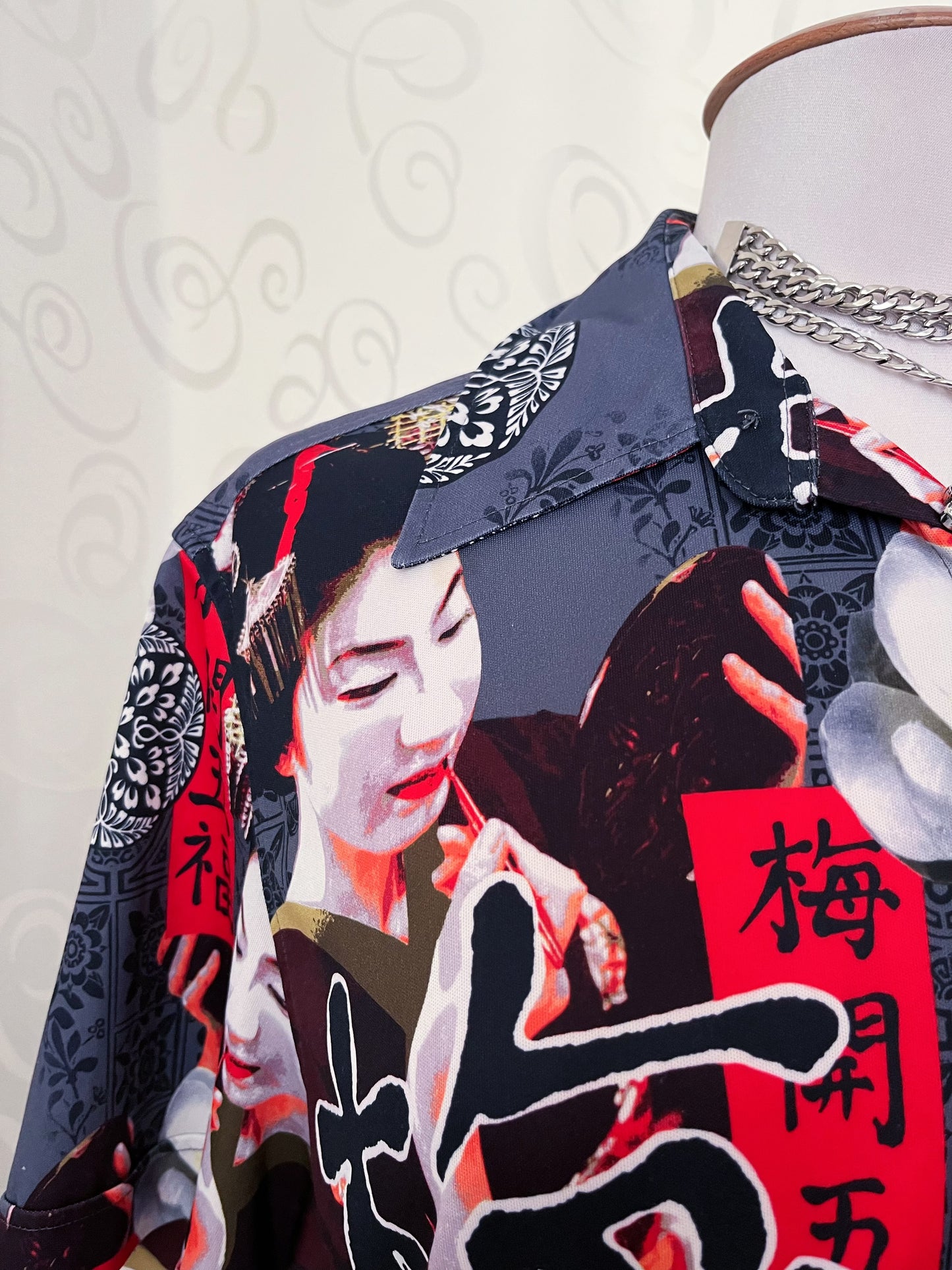 00’s Geisha clockhouse shirt 🐉