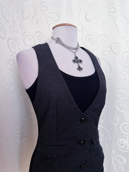 00's Dark coquette tank top with sewn vest effect 🦷
