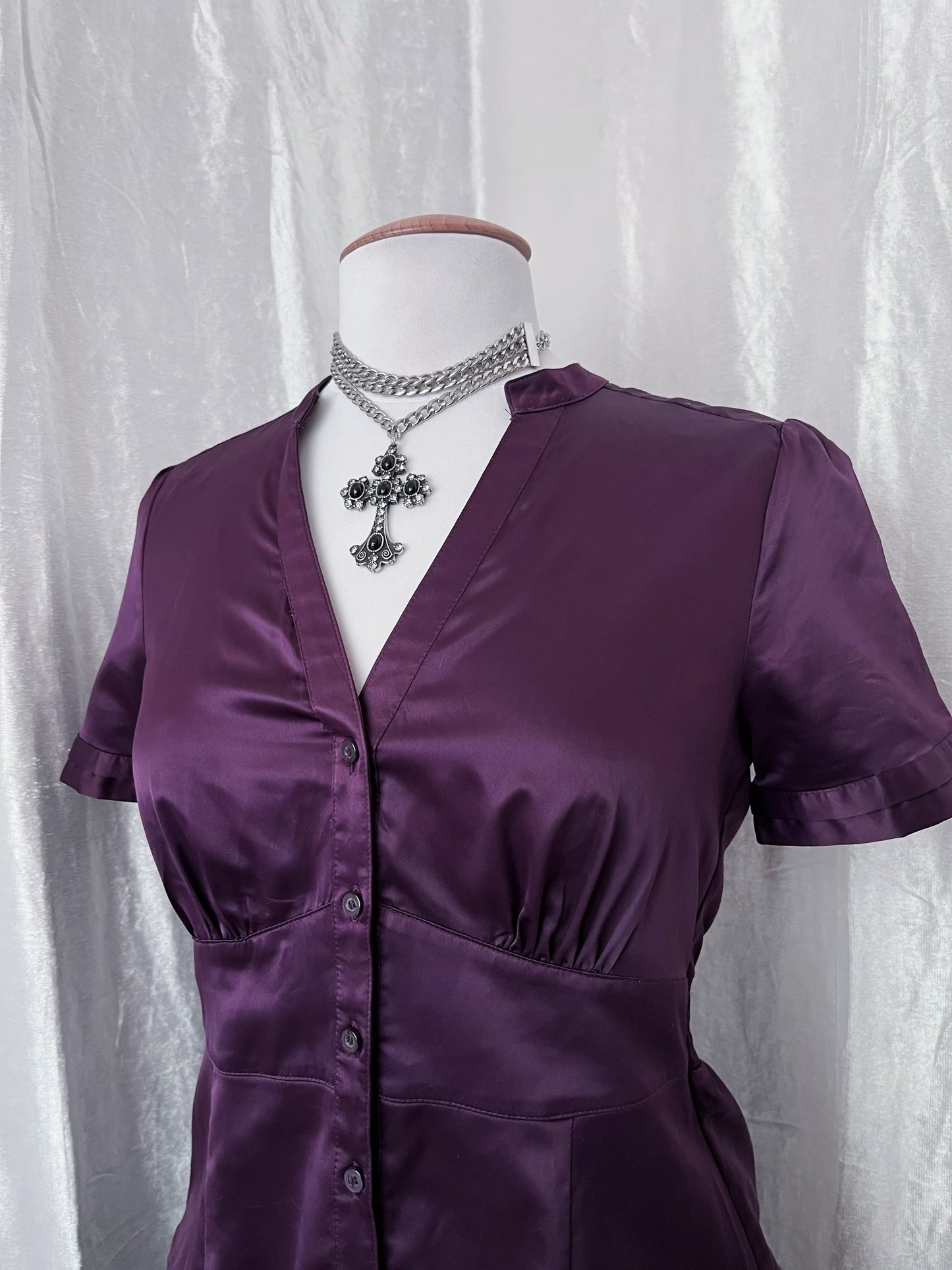 Old H&M dark coquette plum shirt 💜🎀