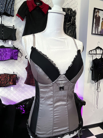 Gothic silver corset top with mesh details & garters 🩶