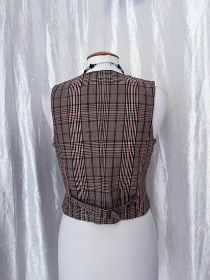 00’s brown plaid vest 📓📖