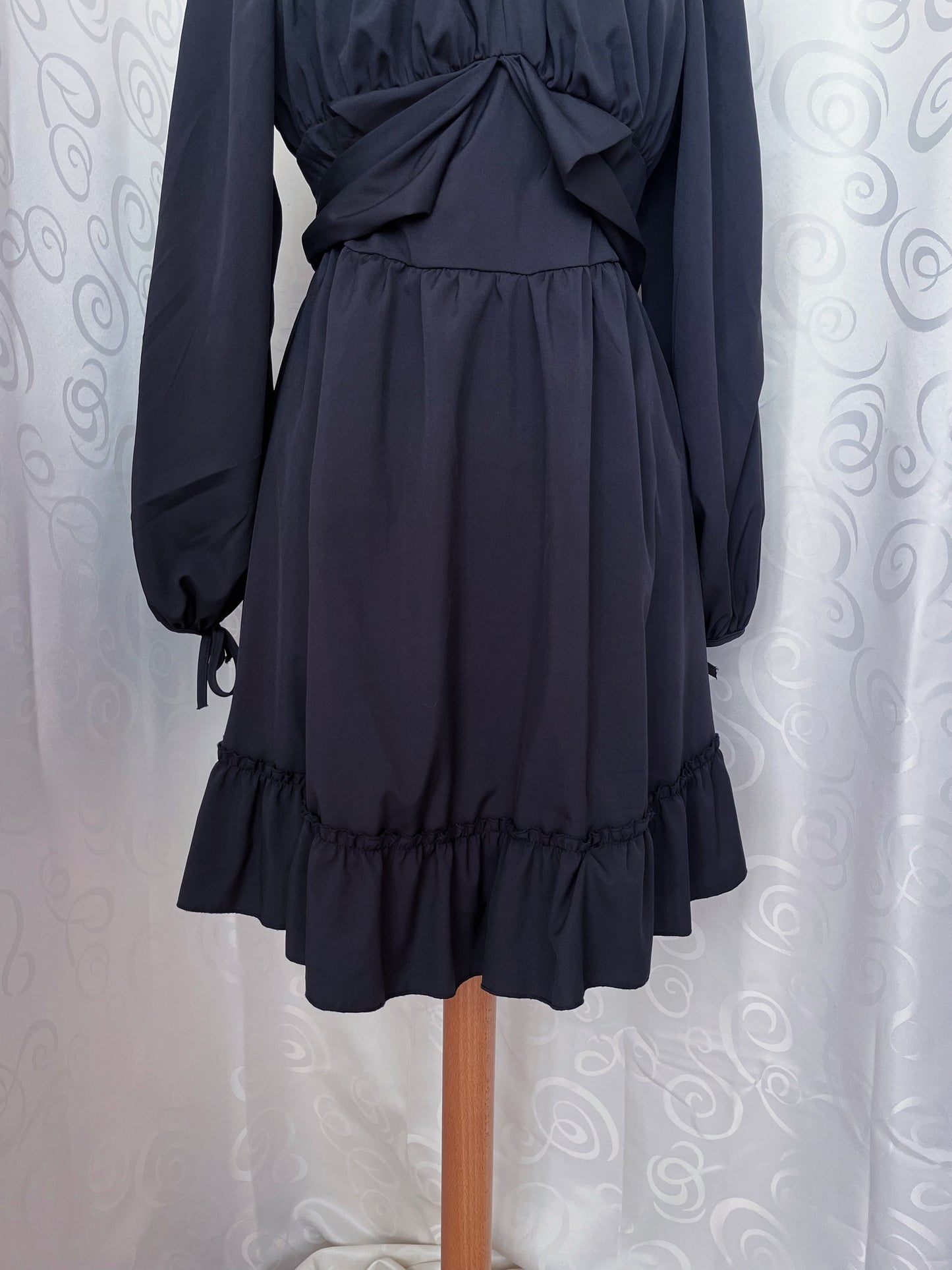 Modern gothic black dress 🖤