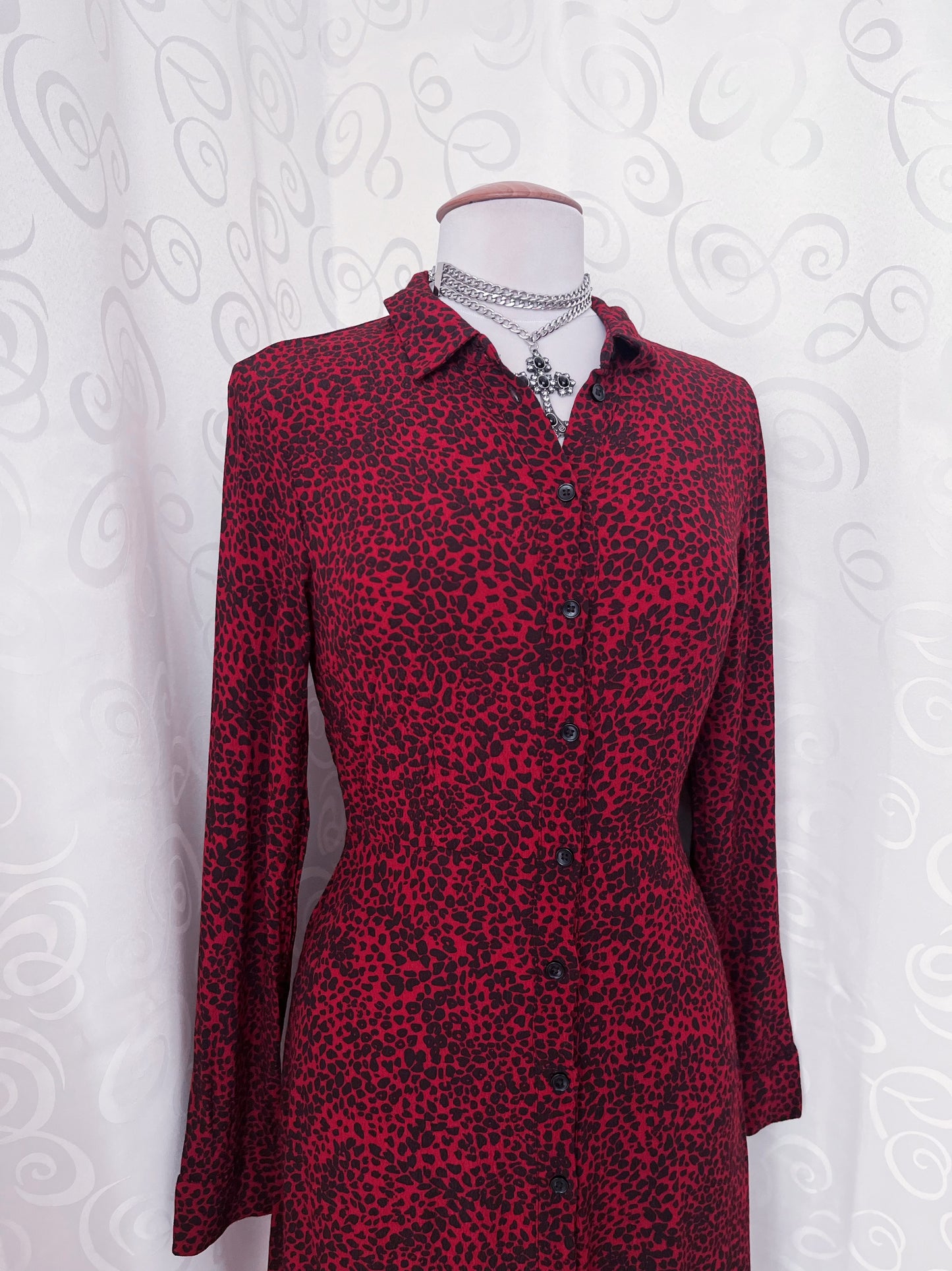 Amazing leopard print burgundy shirt dress 🐆🎸