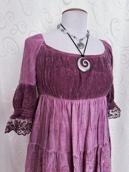 Beautiful whimsy medieval style rose off-shoulder dress 🎀🗡️