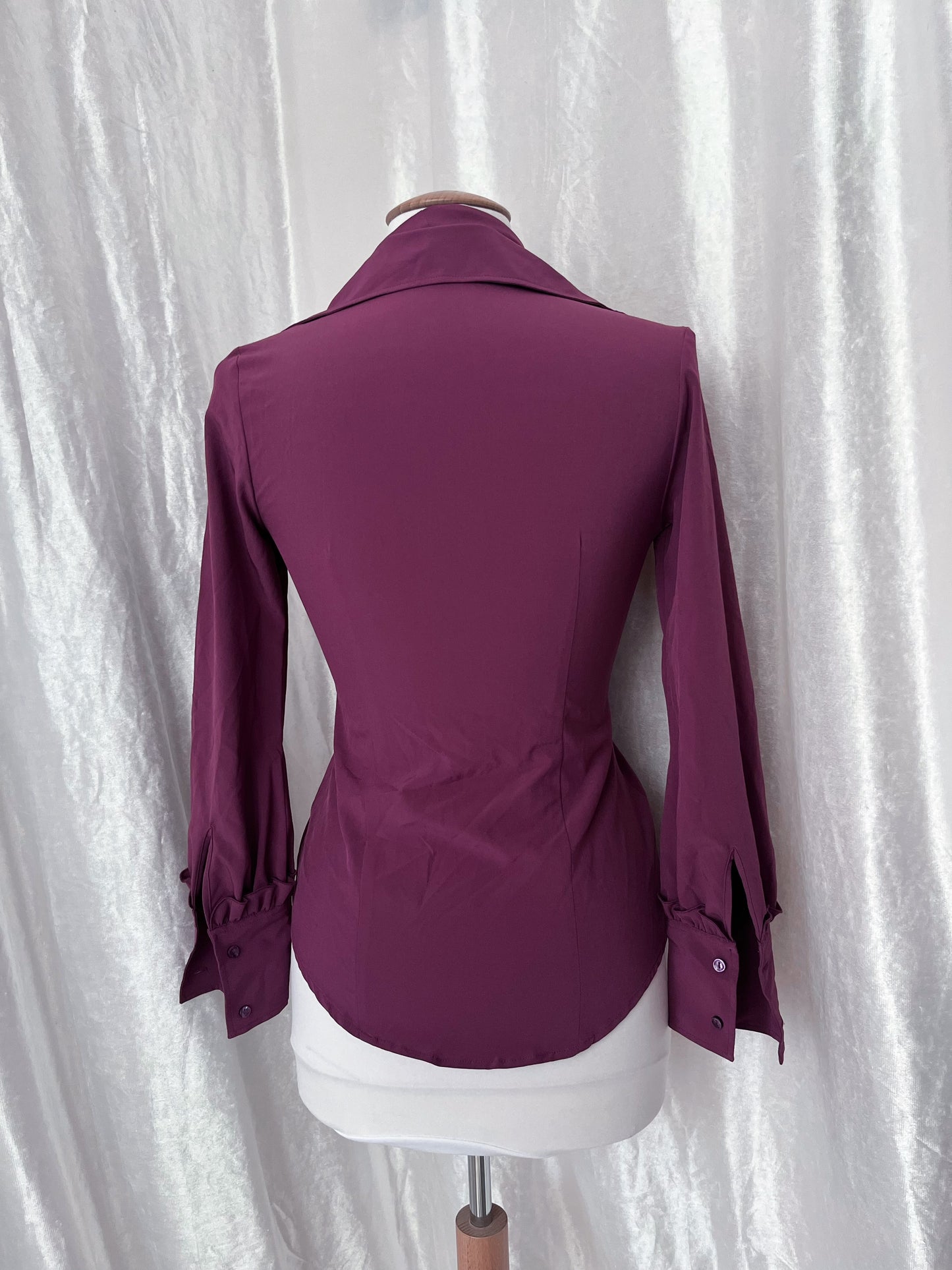 Gothic coquette bright purple shirt with ruffle detail & removable rose collar 🎀