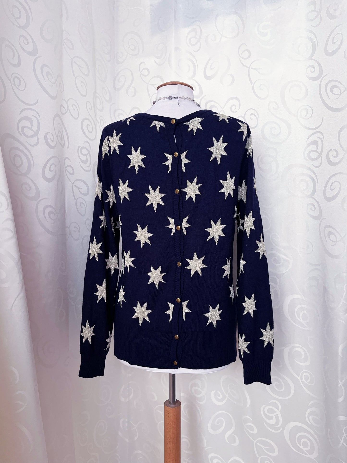 00’s navy starry sweater ✨🌀