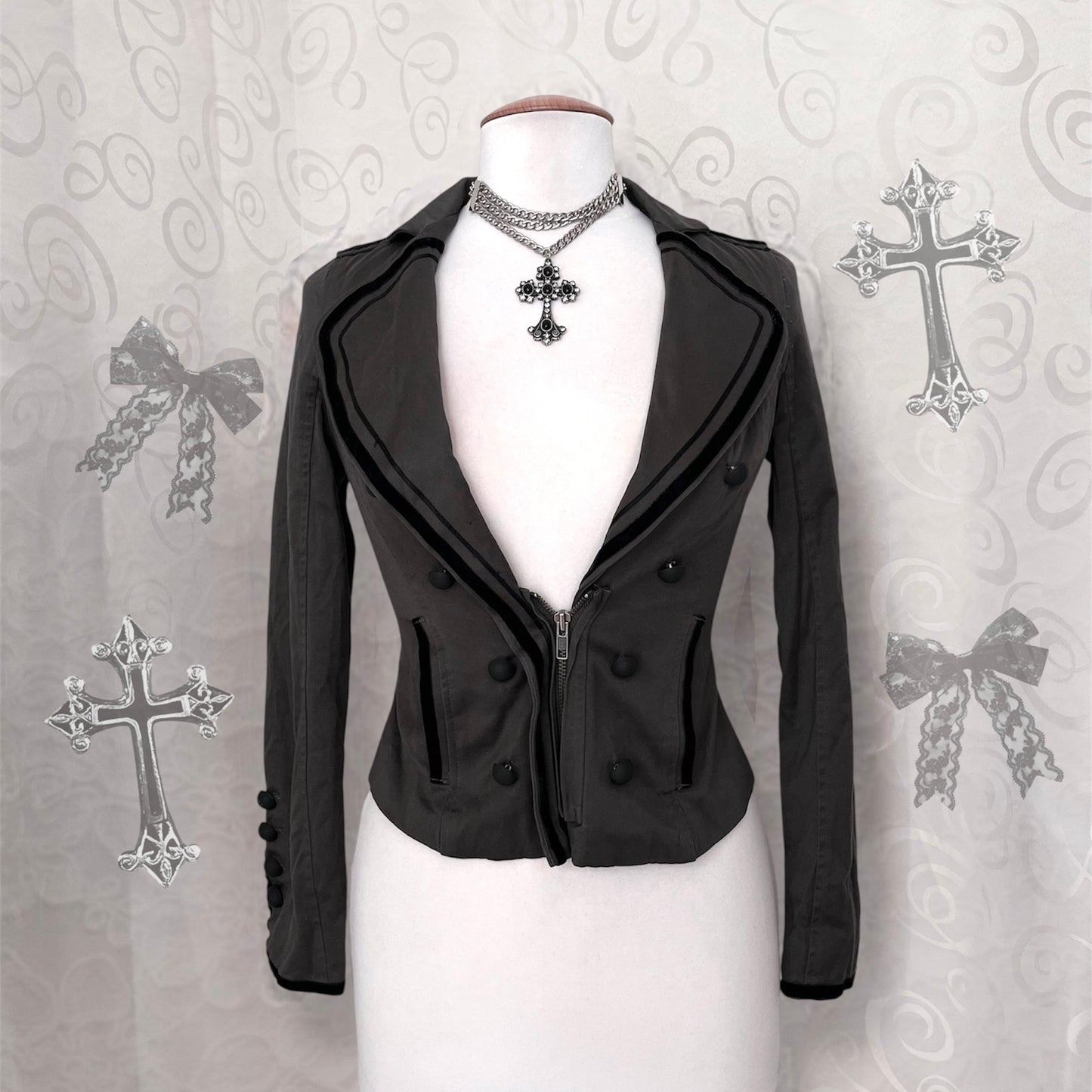 Saints & Mortals vintage deadstock zip-up khaki blazer with velvet details 🐍