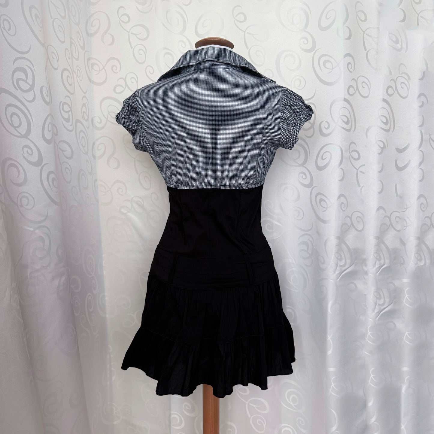 00’s Horror Protagonist/Dark Coquette cotton black & plaid dress 📷🎞️