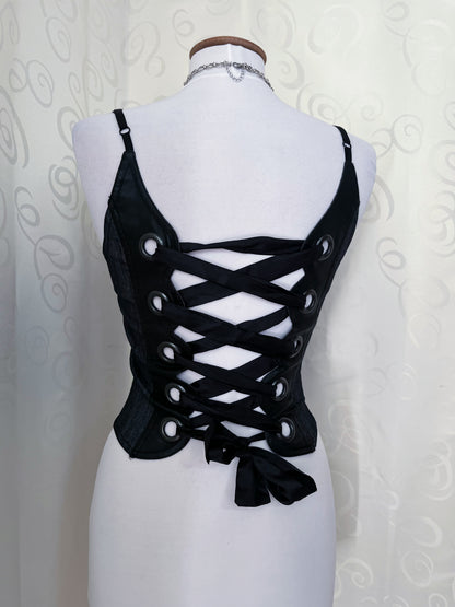 00’s iconic denim lace-up corset top 🖤🕷️
