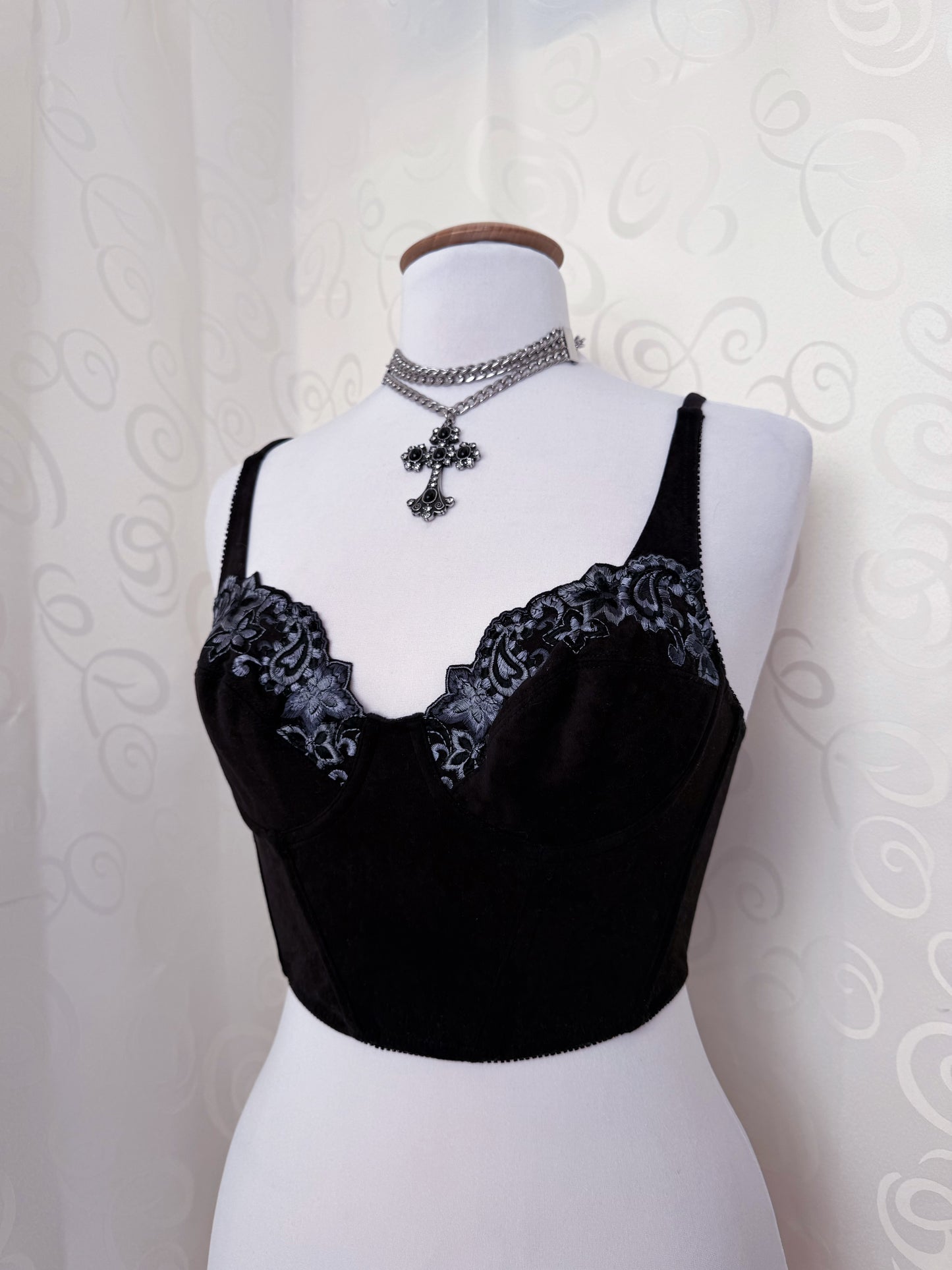 Whimsygoth velvet crop corset top with embroidered detail 💙🌀