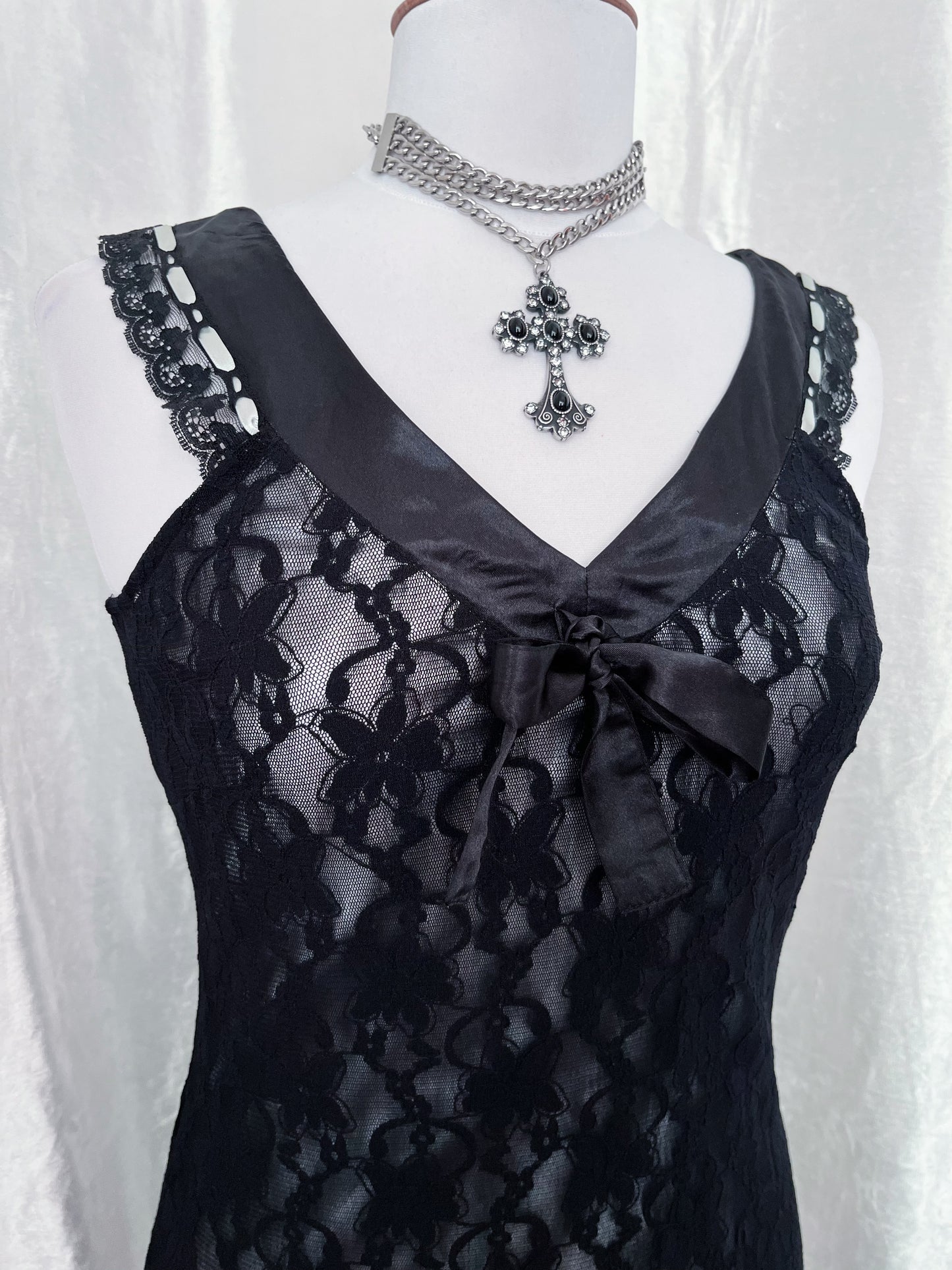 ♱00’s dark coquette lace dress♱