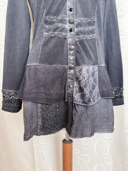 00’s whimsygoth patchwork grey jacket with lace details 🦇🗝️🦋