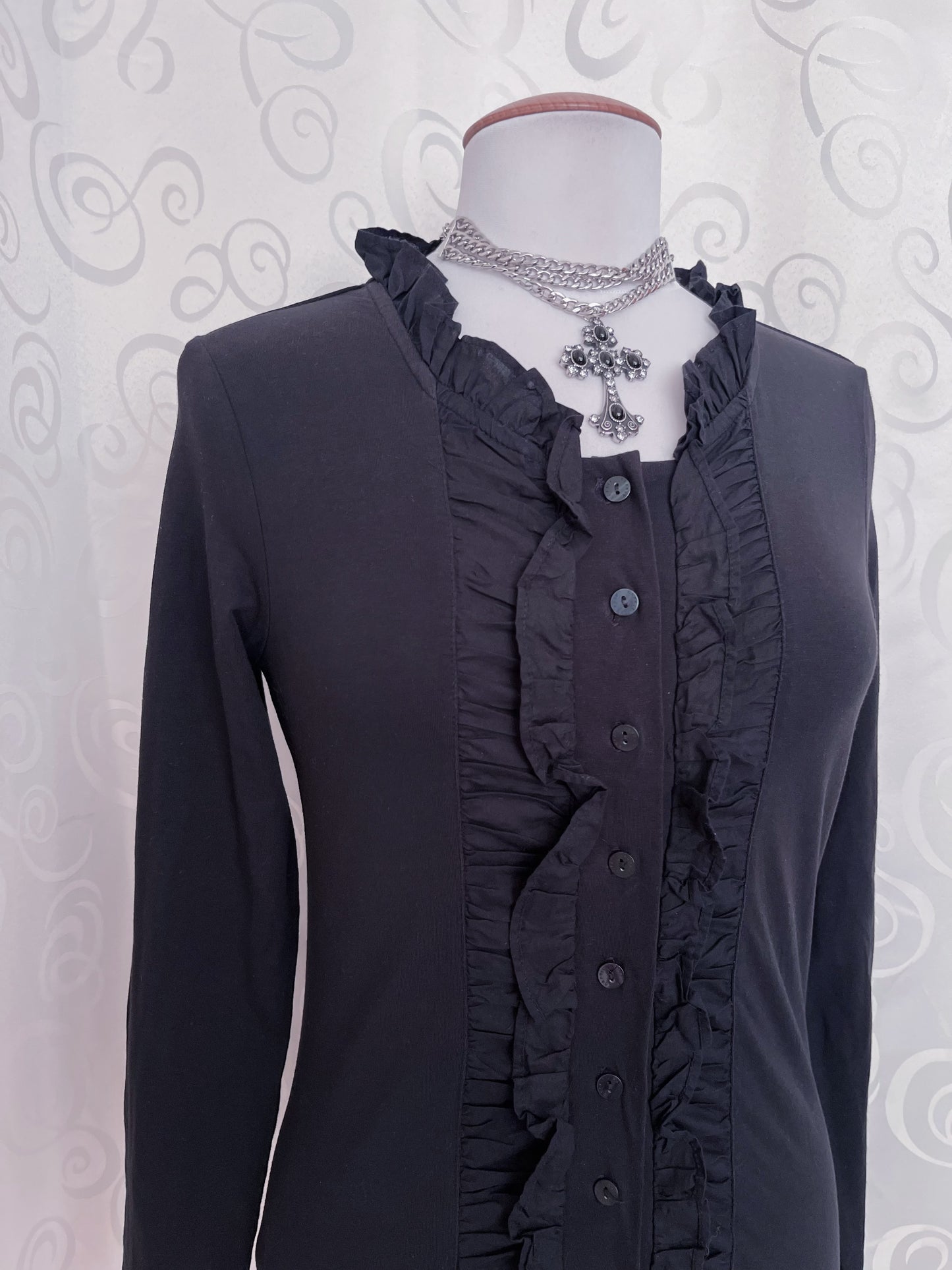 Gothic jirai kei cotton shirt with ruffle detail 🖤