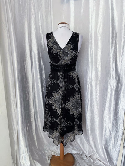 00's Orsay mesh dress with black lace detail 🕷️🍃