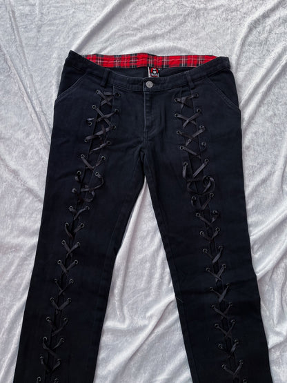 00’s Emily the Strange low-waisted lace-up jeans 🎸💀