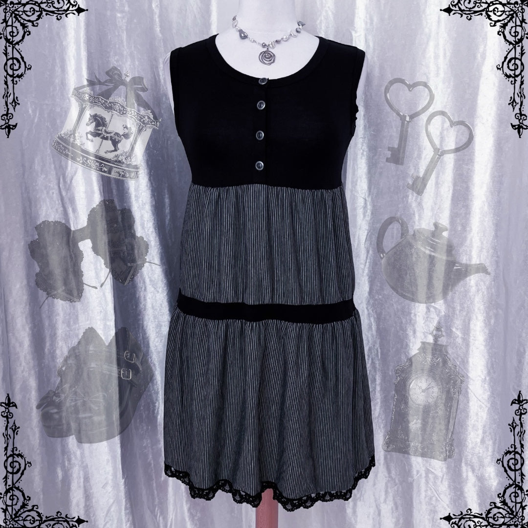 00’s dark coquette / Jirai Kei dress 🎀
