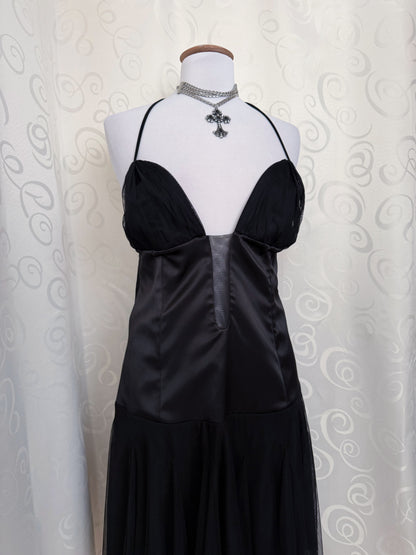 00’s Gothic witchy black dress with tulle pointy skirt 🦇🌀