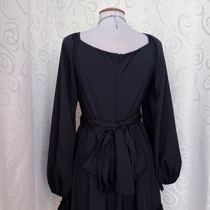 Modern gothic black dress 🖤